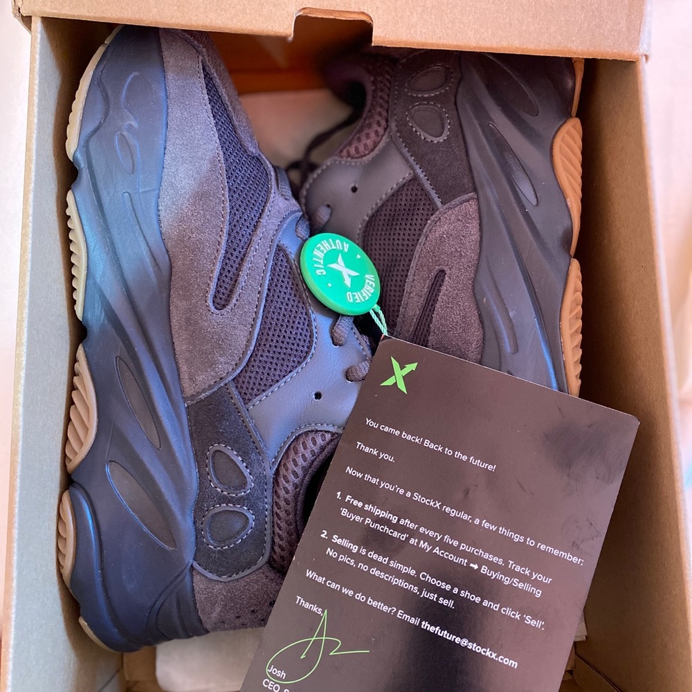 Adidas Yeezy Boost 700 ‘Utility Black’